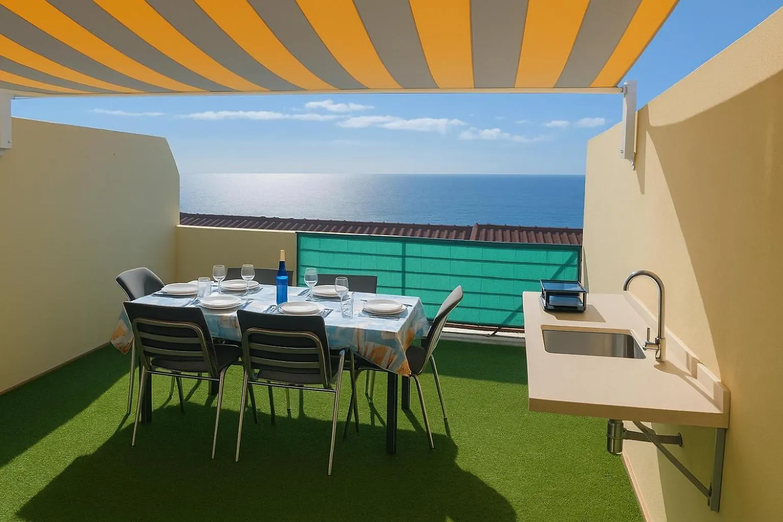 Encantador 120 M2 Vistas Al Mar Y Montana contacts